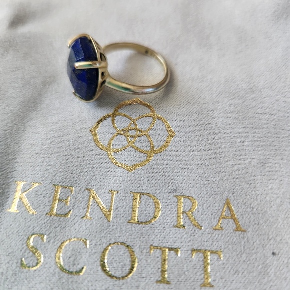 Kendra Scott Blue and Gold Ring with Elegant Design - Picture 3 of 9